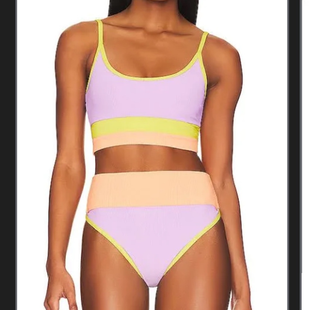 NWT Beach Riot Emmy in Sundaze